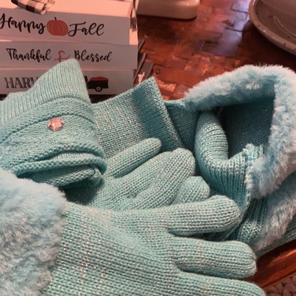 GIRLS 3PC AQUA SURF PRINCESS SET🤍💚🤍 - Picture 2 of 2